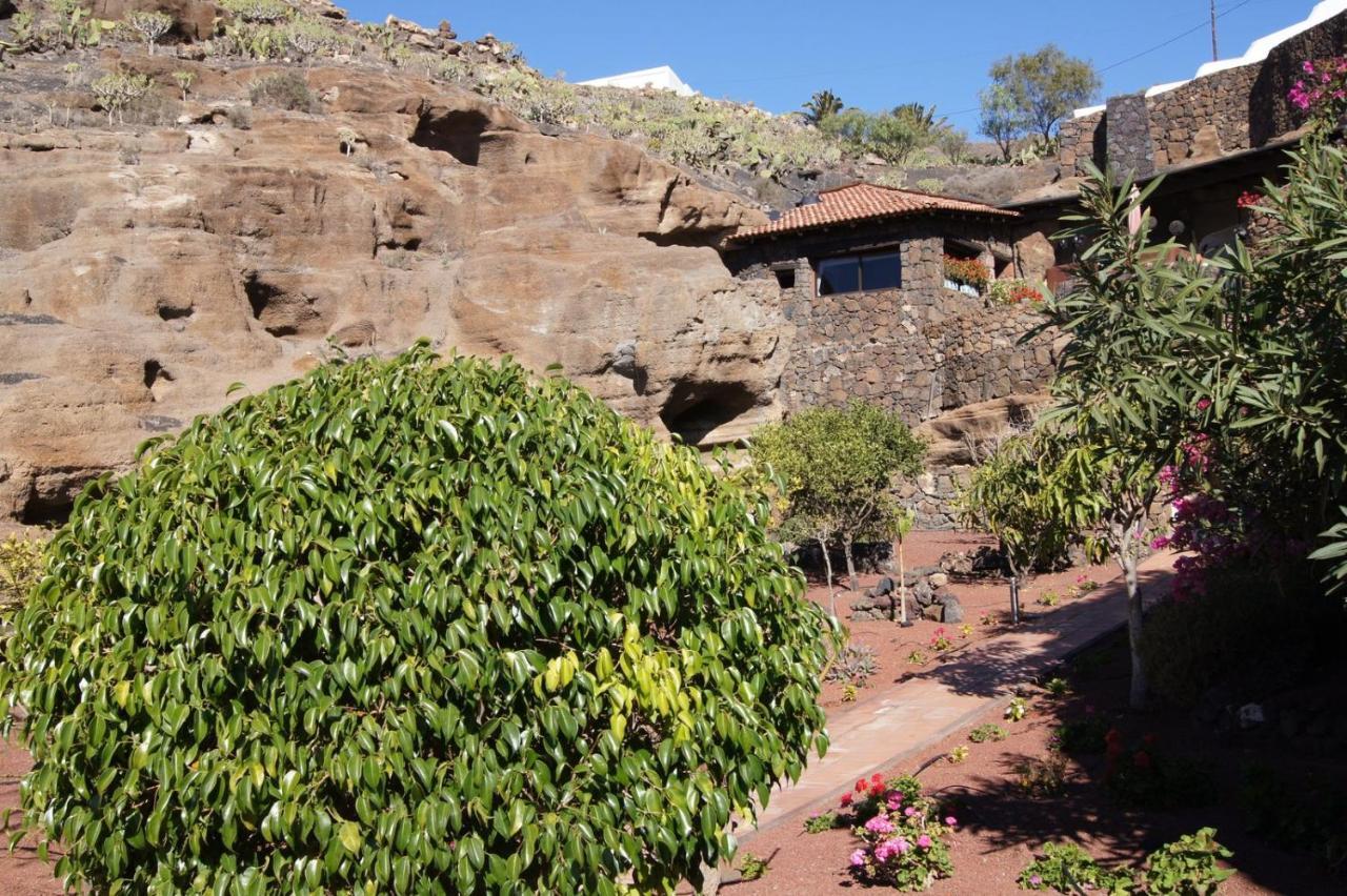 Castillo Lanzarote Villa Sophie - Luxury Villa -Sleep In A Volcanic Cave With Heated Pool Tías Dış mekan fotoğraf