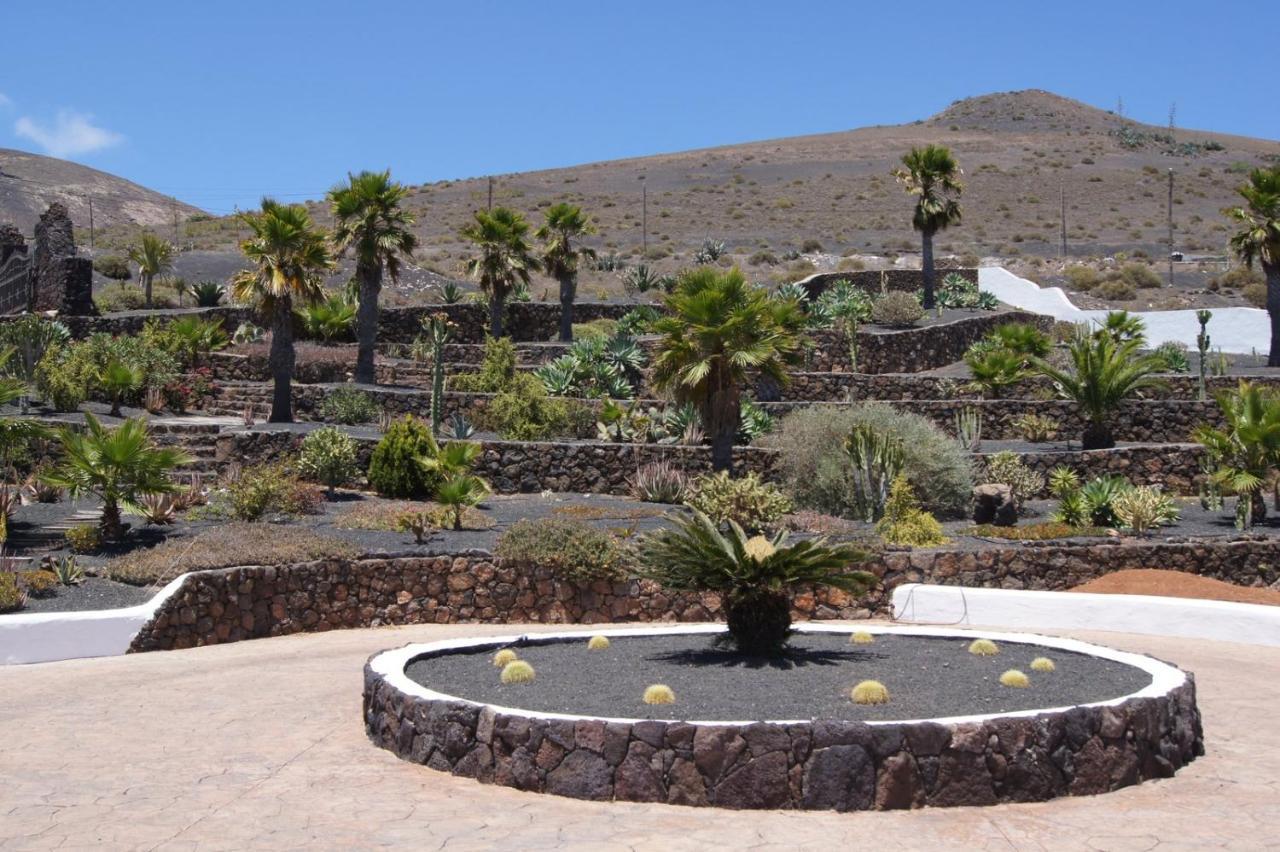 Castillo Lanzarote Villa Sophie - Luxury Villa -Sleep In A Volcanic Cave With Heated Pool Tías Dış mekan fotoğraf