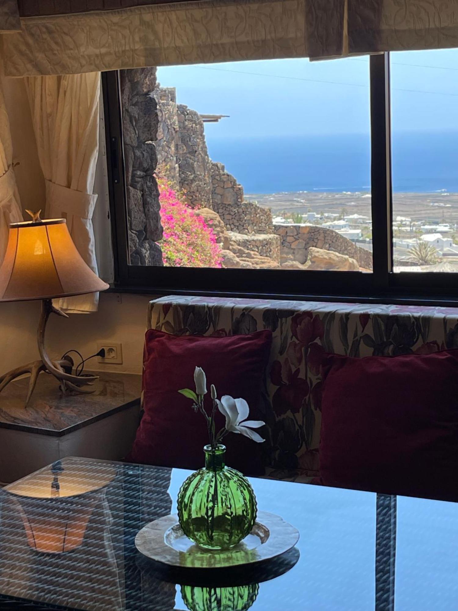 Castillo Lanzarote Villa Sophie - Luxury Villa -Sleep In A Volcanic Cave With Heated Pool Tías Dış mekan fotoğraf