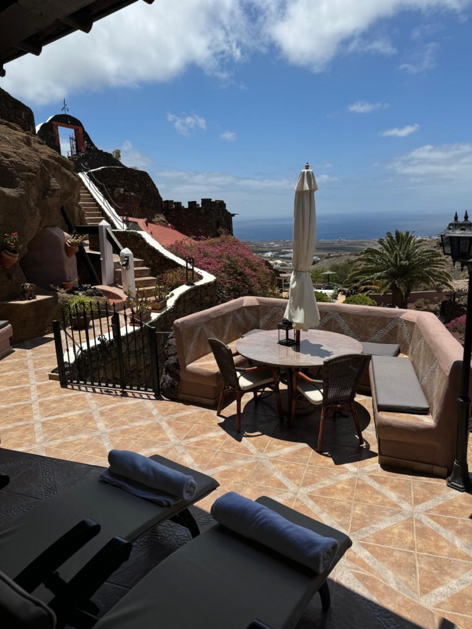 Castillo Lanzarote Villa Sophie - Luxury Villa -Sleep In A Volcanic Cave With Heated Pool Tías Dış mekan fotoğraf