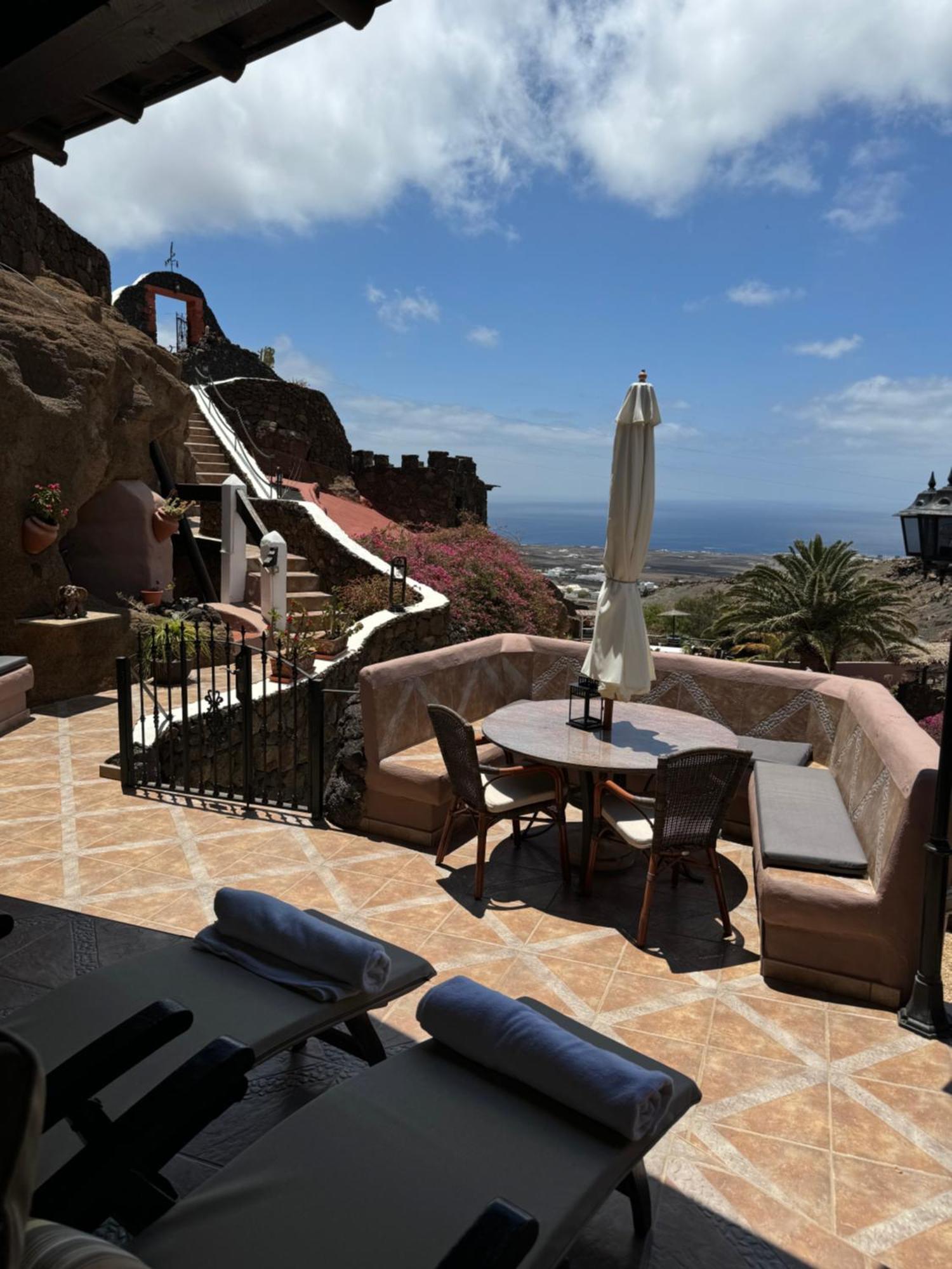 Castillo Lanzarote Villa Sophie - Luxury Villa -Sleep In A Volcanic Cave With Heated Pool Tías Dış mekan fotoğraf