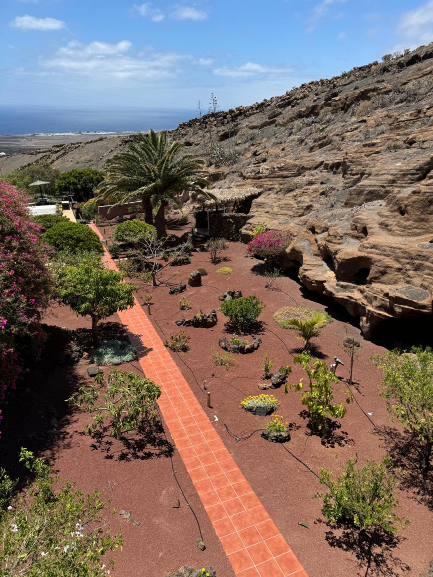 Castillo Lanzarote Villa Sophie - Luxury Villa -Sleep In A Volcanic Cave With Heated Pool Tías Dış mekan fotoğraf
